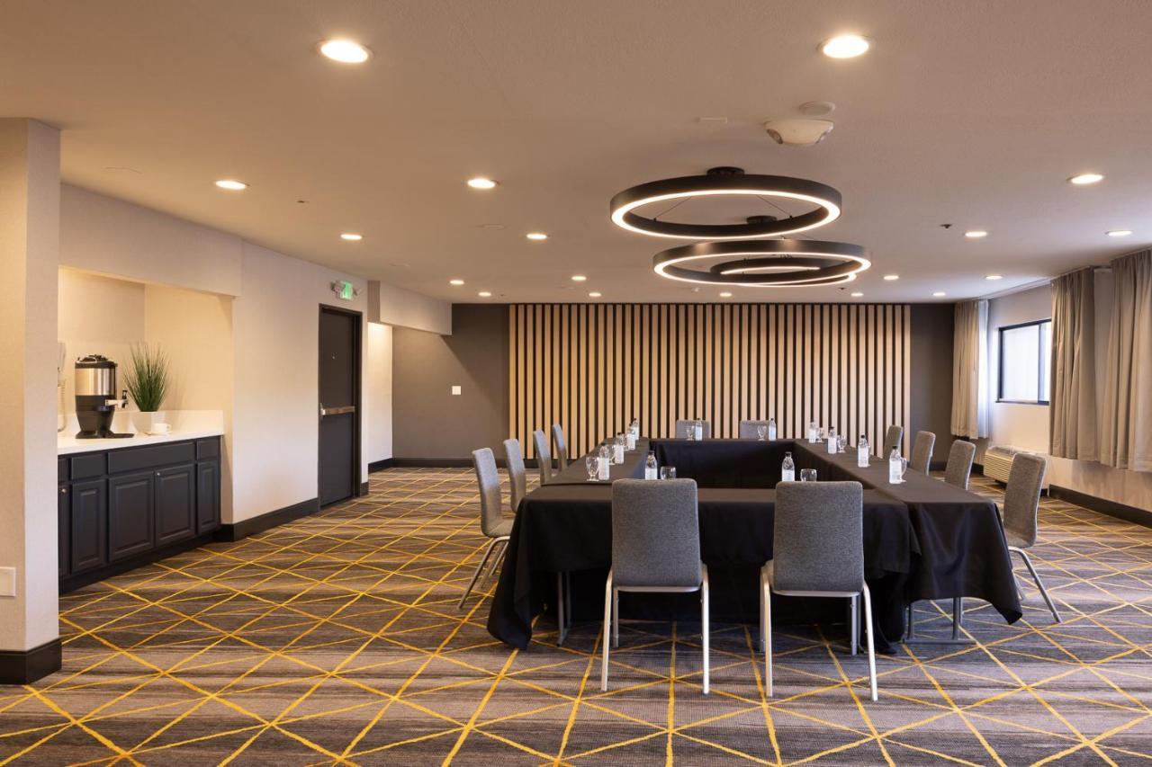 Holiday Inn Santa Ana-Orange County Airport By Ihg Ngoại thất bức ảnh