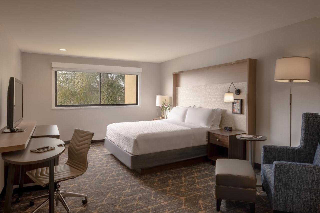 Holiday Inn Santa Ana-Orange County Airport By Ihg Ngoại thất bức ảnh